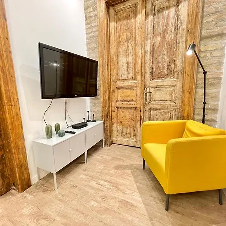 Romance Residency With Finn Sauna Apartment