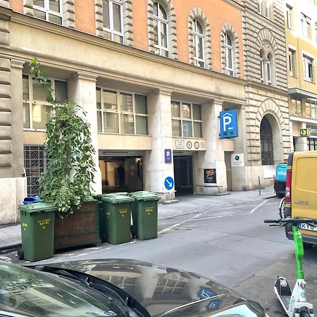 Aradi With Private Bathroom In The Centre * Budapest