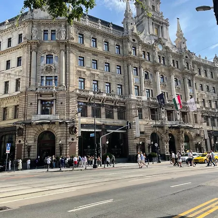 Privatunterkunft Aradi With Private Bathroom In The Centre Budapest