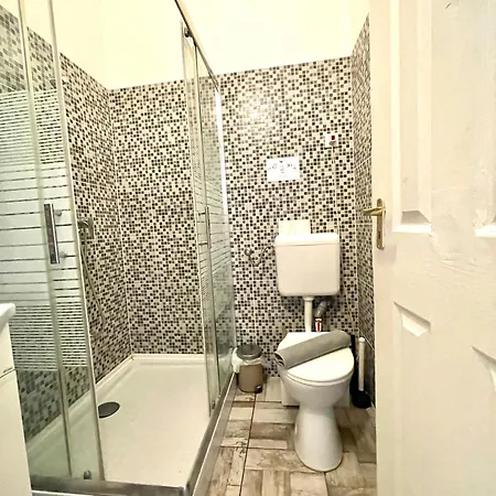 Aradi With Private Bathroom In The Centre * Budapest