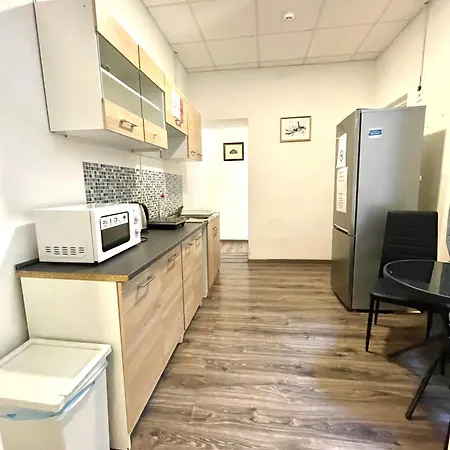 Privatunterkunft Aradi With Private Bathroom In The Centre *