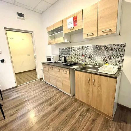 Privatunterkunft Aradi With Private Bathroom In The Centre Budapest