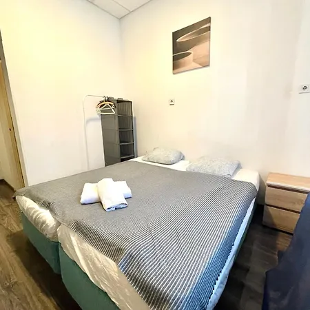 Privatunterkunft Aradi With Private Bathroom In The Centre