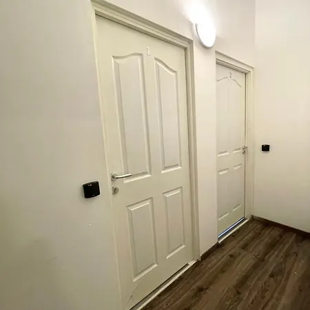 Privatunterkunft Aradi With Private Bathroom In The Centre Budapest