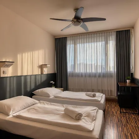 Budget Hotell