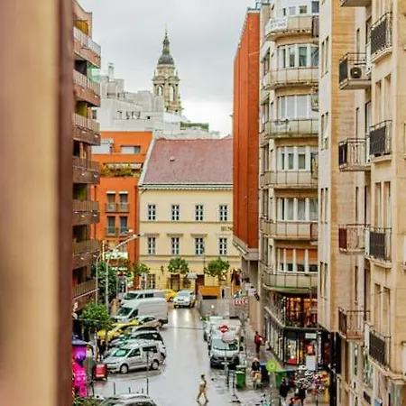 Apartment Synagogue Loft 3br Free Parking Budapest