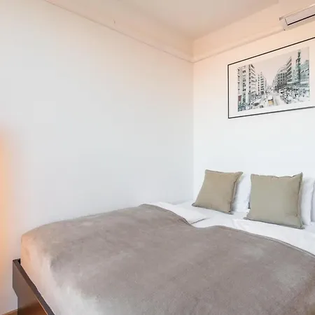 Apartment Cute With Balcony