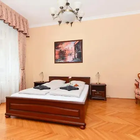 Apartamento Neo-baroque Near Basilica
