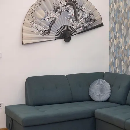 Central Located Cozy In Historical Building * Budapest