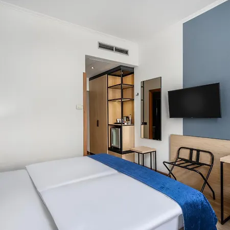 Bristol Hotel 4*