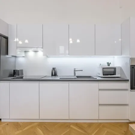 Seasons Cosy Apartment *