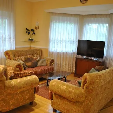 Exigens House Apartman