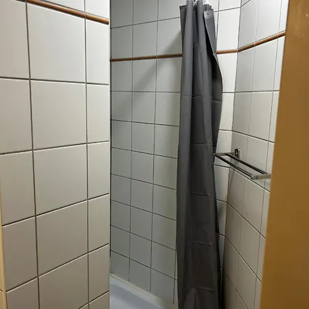Budget Hotell 2*