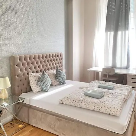 Apartment Wesselenyi Utca 4 *