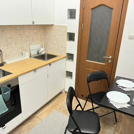 Nepszinhaz With Ac Apartment Budapest