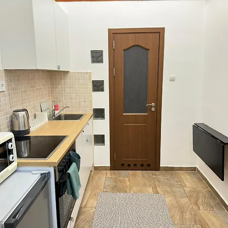 Nepszinhaz With Ac