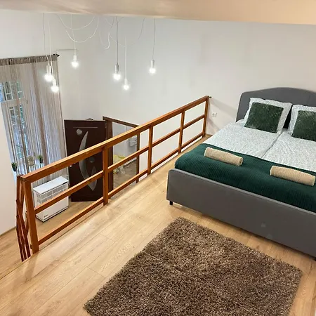 Nepszinhaz With Ac Apartment *