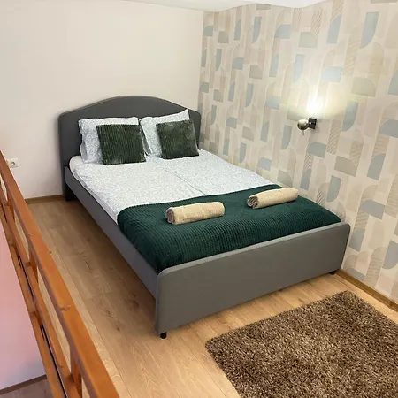 Apartment Nepszinhaz With Ac
