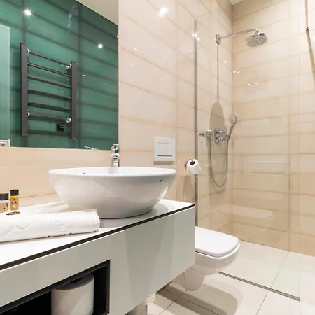 The Loft 3*