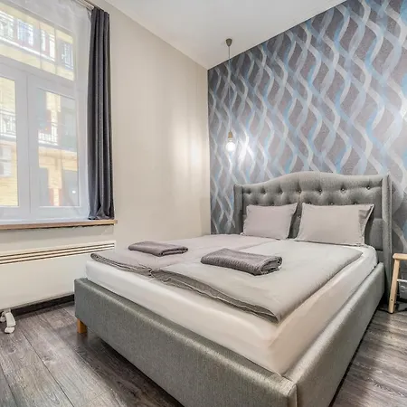 Akacfa-a13 Center 2 Bedroom Apartment *