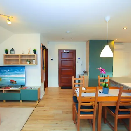 Apartment Paskal-lux With Free Parking And Air Conditioner