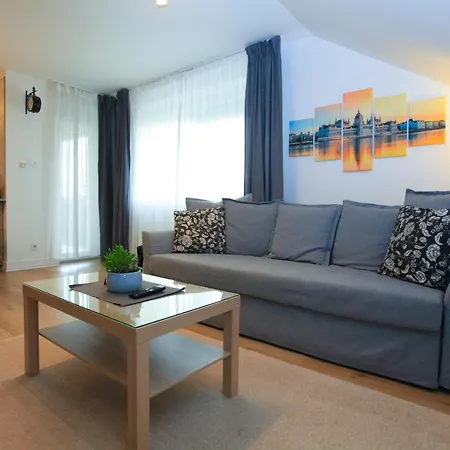 Paskal-lux With Free Parking And Air Conditioner Apartment