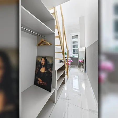 New Modern Homes Rakoczi 57 Apartment *