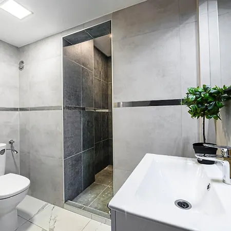 New Modern Homes Rakoczi 57 Apartment *