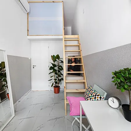 New Modern Homes Rakoczi 57 Apartment