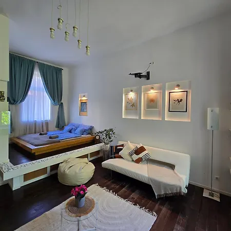 Apartment Andrassy Loft Near The Park - Heroes' Square *