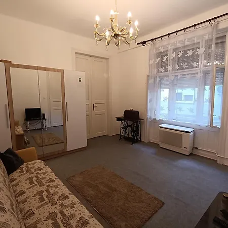 Apartment Rom *