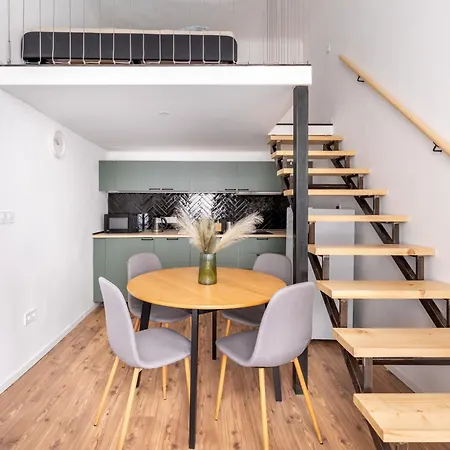 M5 Maria B Apartment *