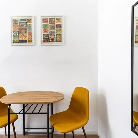 M5 Maria A Apartment