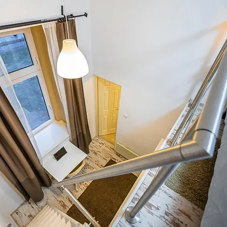 Lovolde Square - Next To Famous Andrassy Avenue Apartment Budapest