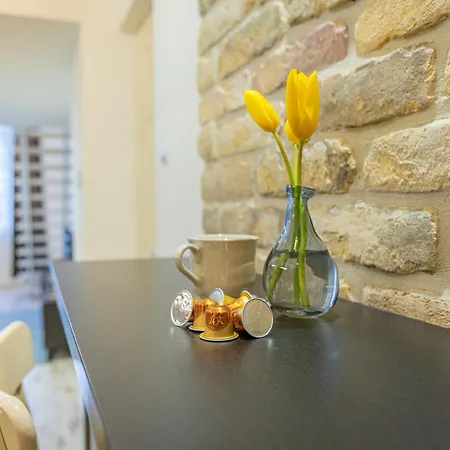 Apartment Lovolde Square - Next To Famous Andrassy Avenue