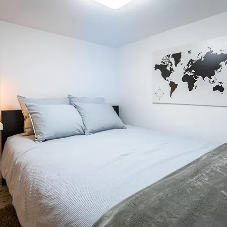 Apartment Lovolde Square - Next To Famous Andrassy Avenue *