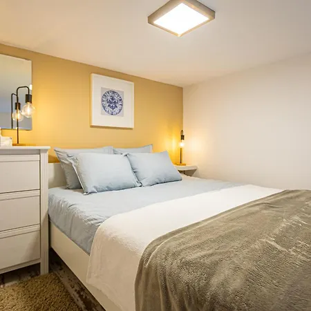 Apartment Lovolde Square - Next To Famous Andrassy Avenue Budapest