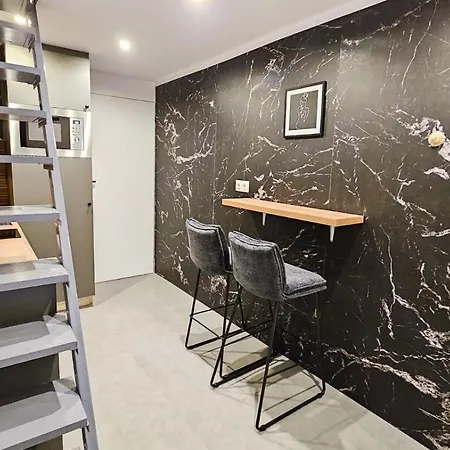 New On Andrassy Street! Apartment