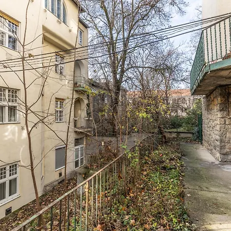 Apartment Hidden Gem In Buda *