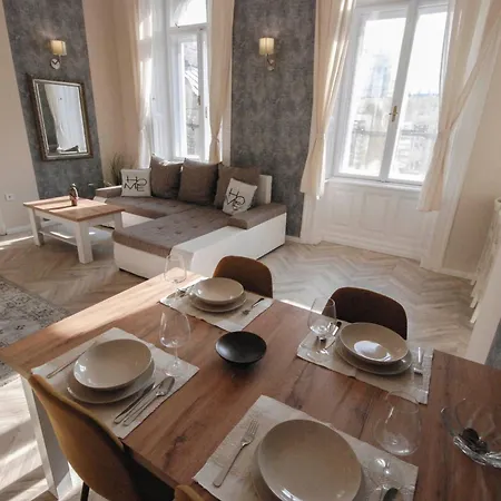 Opera Luxury Resident * Budapest