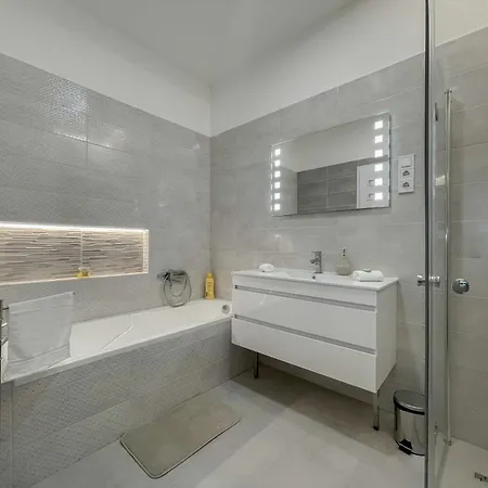 Opera Luxury Resident Apartment