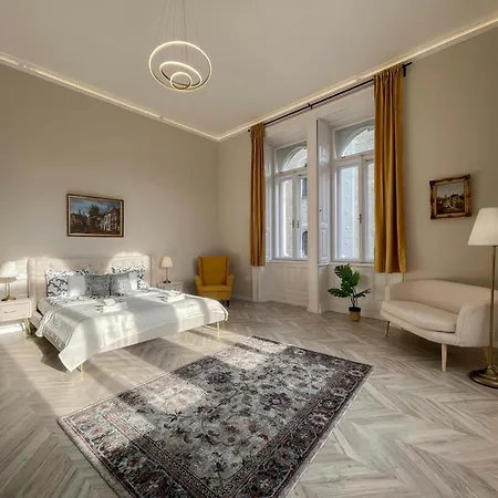 Opera Luxury Resident Budapest