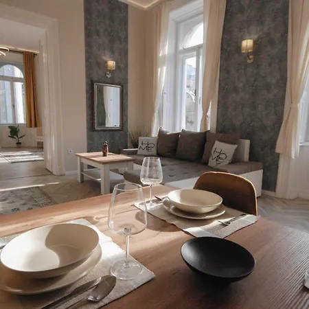 Opera Luxury Resident Budapest