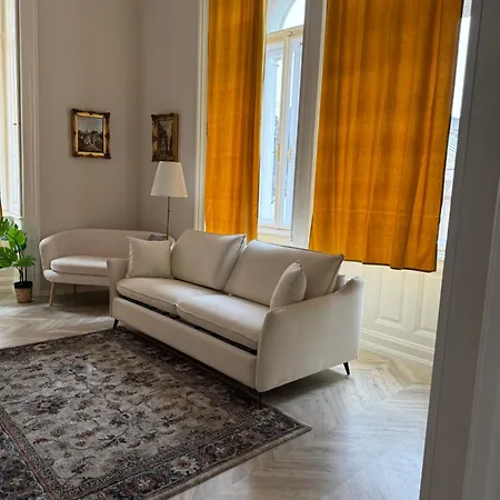 Opera Luxury Resident * Budapest