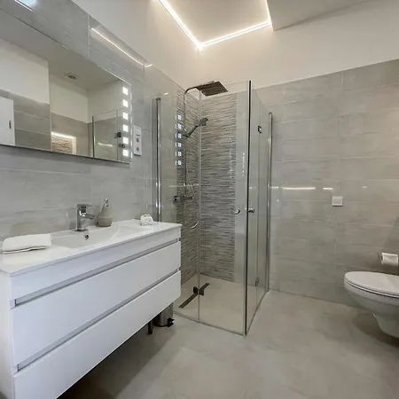 Apartment Opera Luxury Resident