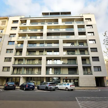Orangehomes Sunny & Modern 2br Penthouse With Ac & Terrace Apartment *