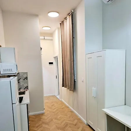 Apartman Designer Near Kalvin Square *