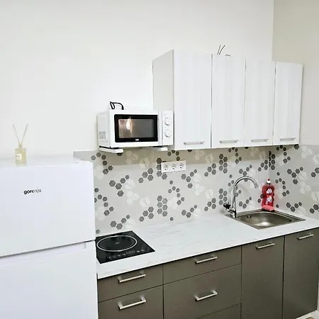 Designer Near Kalvin Square Apartman