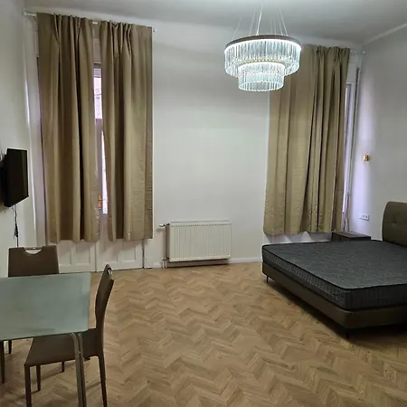 Designer Near Kalvin Square Budapest