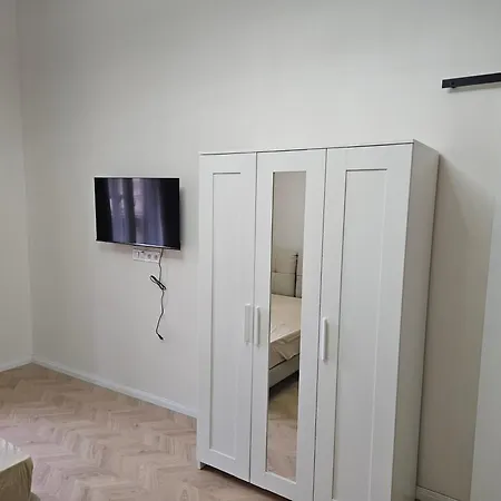 Apartman Designer Near Kalvin Square Budapest